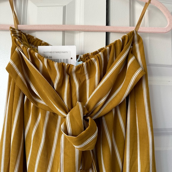 Yellow white striped pants - Picture 6 of 6